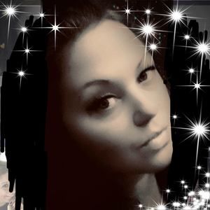 Meet your Posher, Nickia